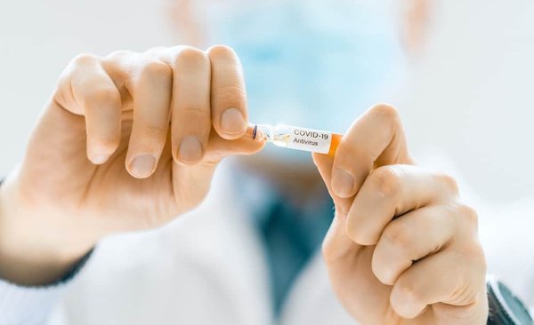 What Are the Best Methods for Preventing Overgrooming in Cats?