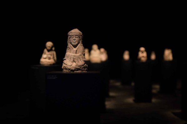 Can Deep Learning Models Revolutionize Personalized Skincare and Beauty Recommendations?